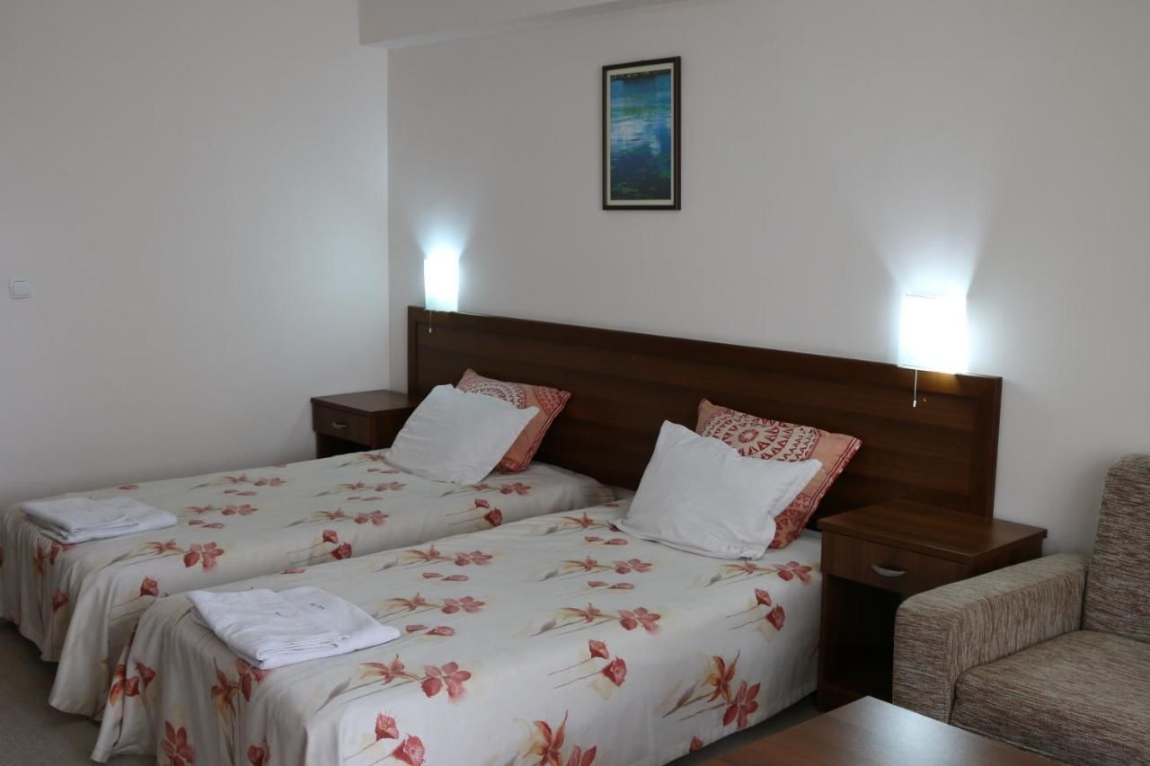 Отель Kralev Dvor Hotel Банско