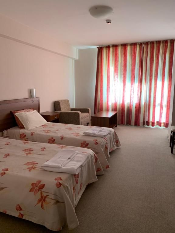 Отель Kralev Dvor Hotel Банско